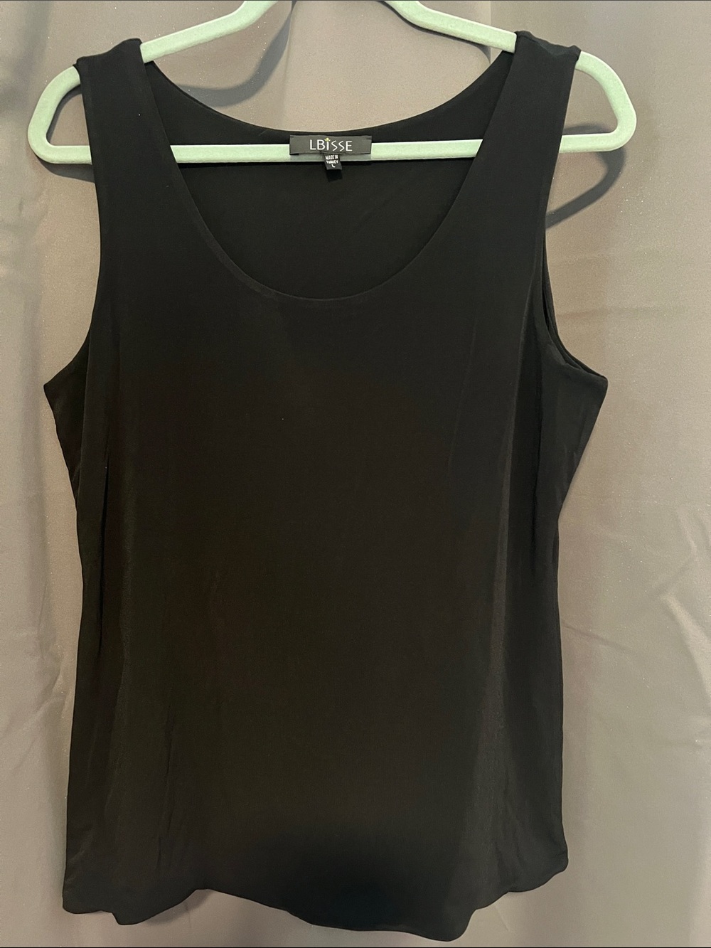 LBISSE Black Scoop Tank Top